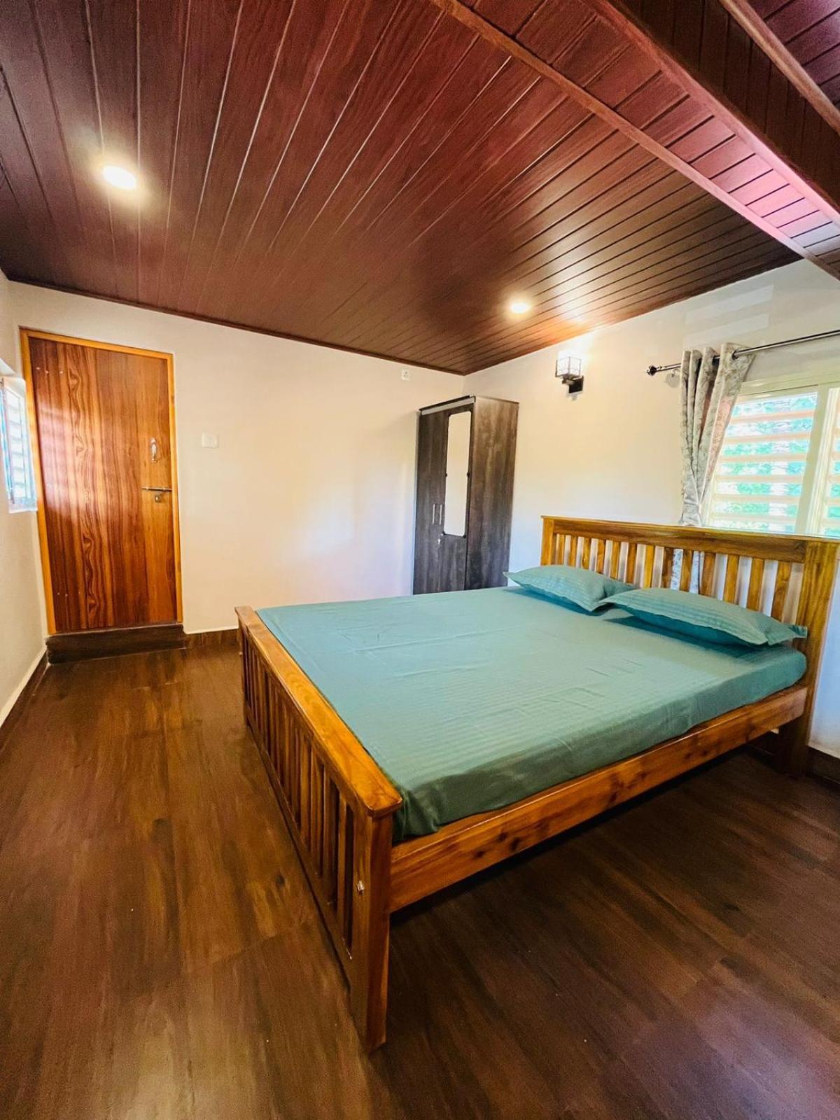 Gokarna Junction - A Vintage Homestay Buitenkant foto